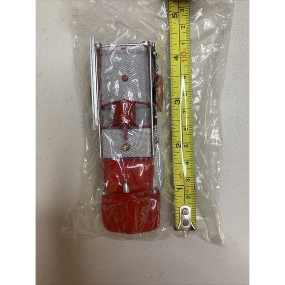 2010 Hallmark Keepsake Ornament 1951 Ford Fire Engine Brigade #8 Magic Light Ser - Picture 3 of 4